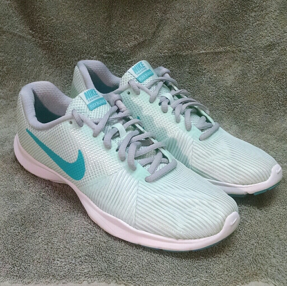 Nike Flex Shoes